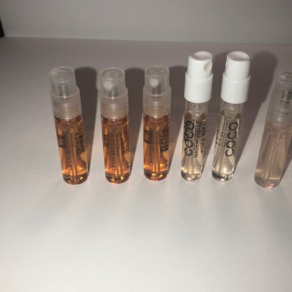 Chanel Flowerbomb & La Vie Est Belle Travel Sprays - Picture 3 of 3